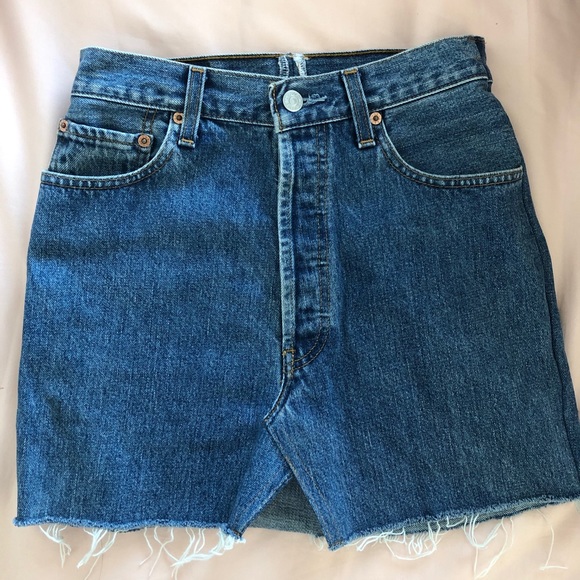 Levi’s Denim Skirt - Picture 1 of 2